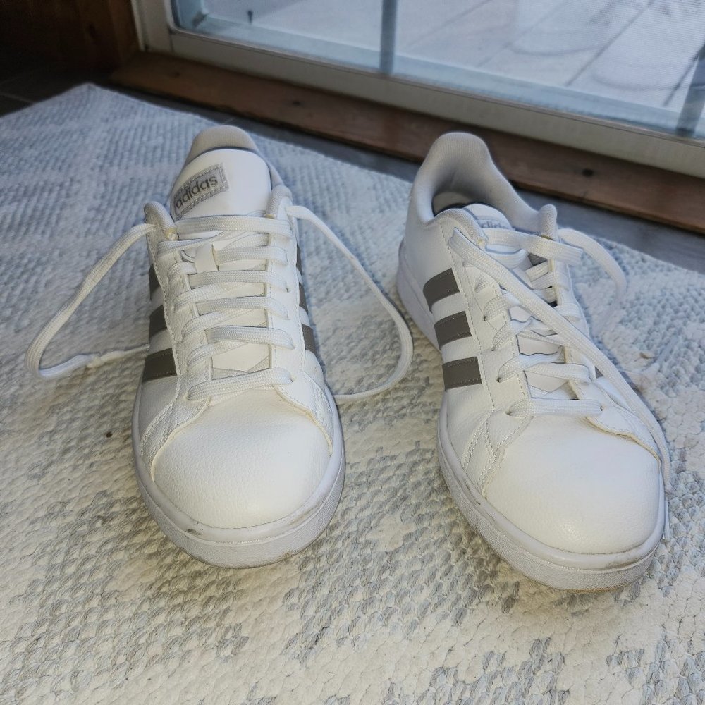 ADIDAS Grand Court CROSS TRAINERS = Size 8.5